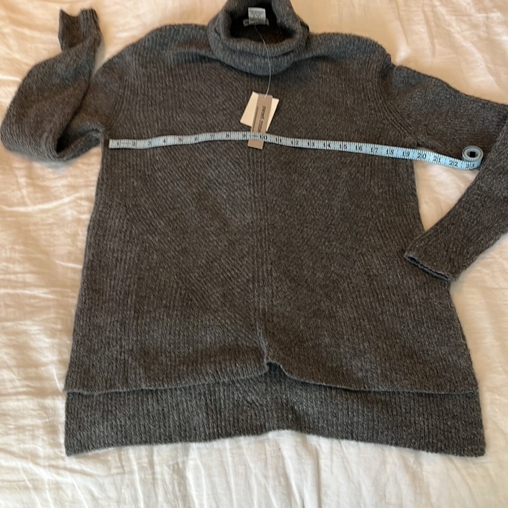 Sweet Romeo Sweater - Picture 4 of 7